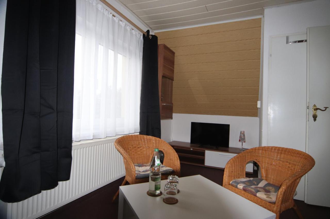 Marienfelde Ruhige Wohnung Mit Terrasse Nur 5 Minuten Zur Mueritz מראה חיצוני תמונה